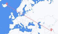 航班从巴基斯坦锡亚尔科特市到埃伊尔斯塔济市，冰岛塞尔