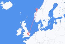 Flyg från Molde till London