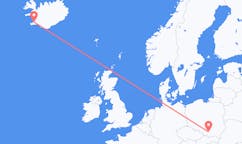 Fly fra byen Reykjavik, Island til byen Kraków, Polen