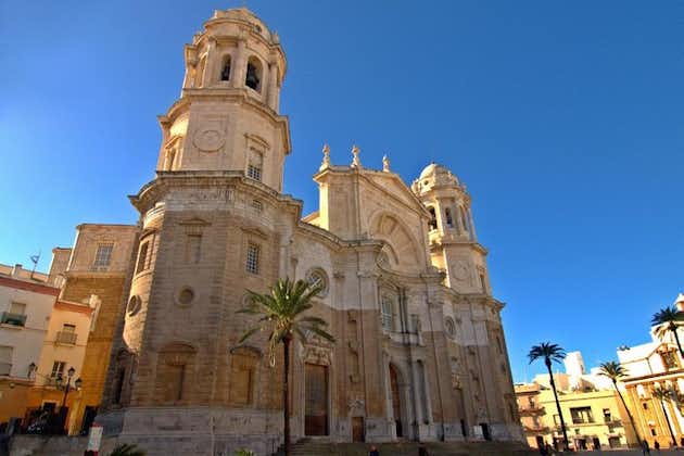 Private 8-hour Tour to Cadiz from Seville with hotel pick up and drop off