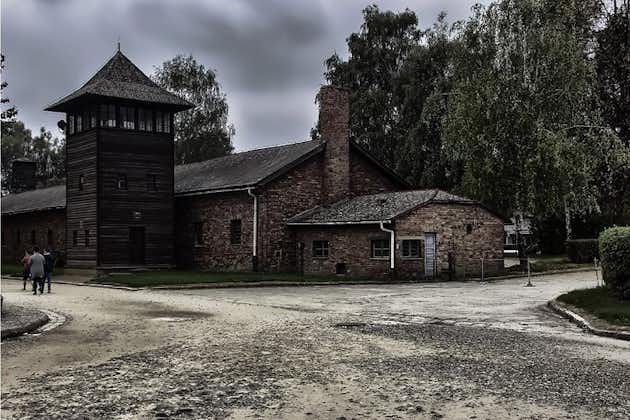 Auschwitz-Birkenau fuld guidet tur med privat transport fra Krakow
