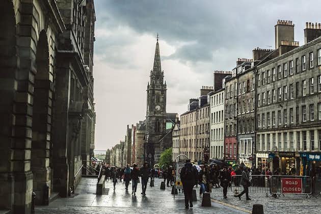 Recorrido autoguiado por el misterio del asesinato de Edimburgo por la Royal Mile