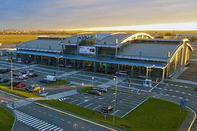 Trasferimento di arrivo privato: l'aeroporto internazionale Kyiv Zhuliany all'hotel di Kiev