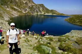 7 つのリラ湖でのプライベート山岳ガイド付き半日ハイキング