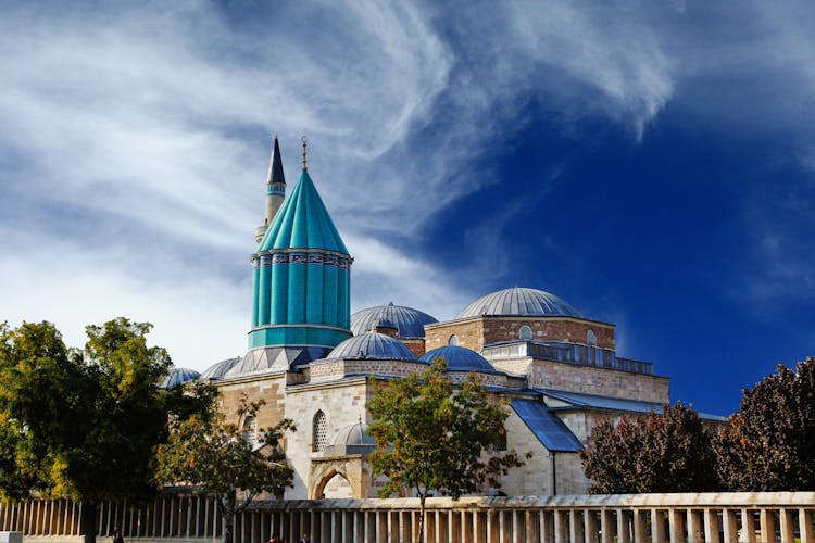 Photo of Mevlana Celaddiin-i Rumi Mosque and Tomb in Konya.