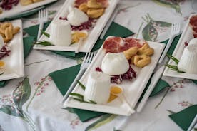 マッセリア セップニシ ツアー - モッツァレラチーズとブッラータの体験