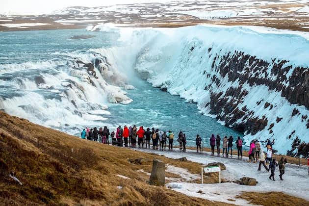 Golden Circle Day Trip fra Reykjavik med Glacier Snowmobile Experience