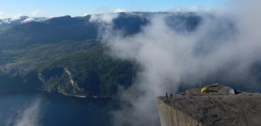 Guided hike to Pulpit Rock Preikestolen