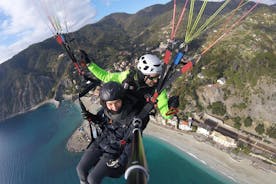 Experience Excitement With Paramator or paragliding.