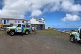 Excursión de día completo a la isla de Santa María en jeep safari