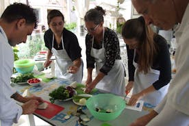 Clase de cocina con vista al mar y mercado de Taormina con el chef Mimmo