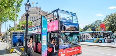 Recorrido turístico por la ciudad de Barcelona en autobús con paradas libres
