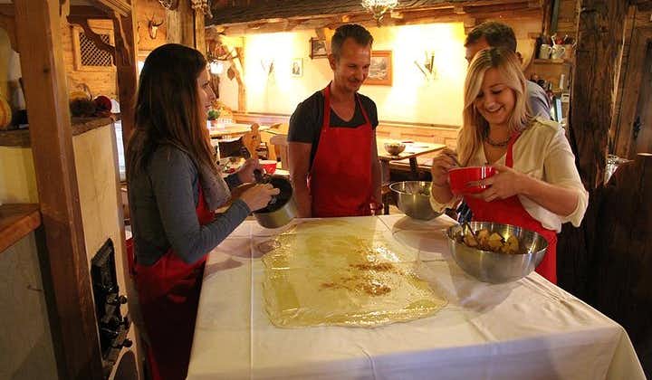 Østrigsk æblestrudel madlavningskursus inklusive frokost i Salzburg