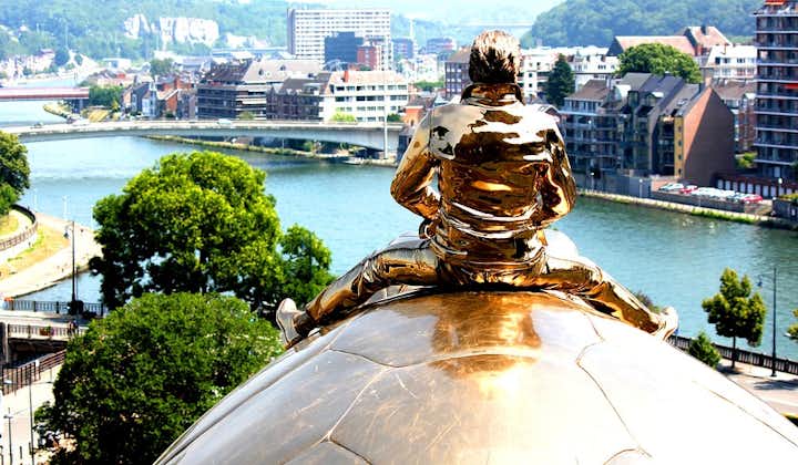 Photo of  Jan Fabre Sculpture in Namur in Belgium by Mathieu Militis