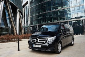 Mercedes mit einem Fahrer zu Ihrer Verfügung in Warschau (4-8-12 Stunden)