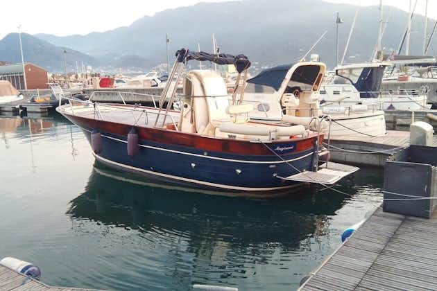Excursión en barco privado de un día desde Sorrento a Capri y viceversa
