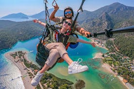 Paragliden in Fethiye Oludeniz, Turkije