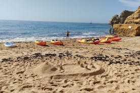 Alquiler de kayak en la playa de Benagil