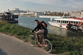 Passeio de bicicleta de identidade em Bratislava
