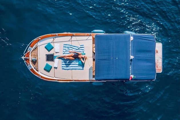 Capri excursion in a private boat