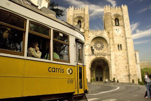 Tour privato a piedi di Lisbona (Bairro Alto e Baixa) con una guida professionale
