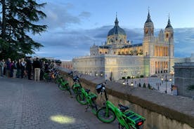 Zonsondergang- en nachtverlichting Madrid eBike-tour