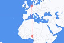 Flyreiser fra Enugu, Nigeria til Düsseldorf, Tyskland