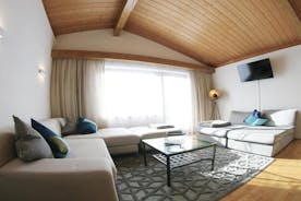 The Seefeld Retreat - Central Family Friendly Apartments - Mountain Views