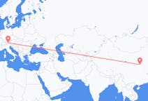 Flyreiser fra Yuncheng, Kina til Innsbruck, Østerrike