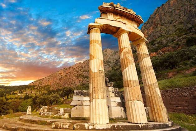2 days Spanish guided tour in Delphi and Meteora
