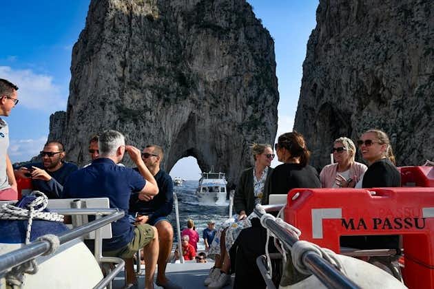 Capri boat tour from Naples with tour of the island 