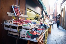 Privat markedstur, frokost eller aftensmad og madlavning demo i Trento