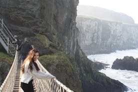Giant's Causeway Premium Day Tour from Belfast (Includes Admissions)