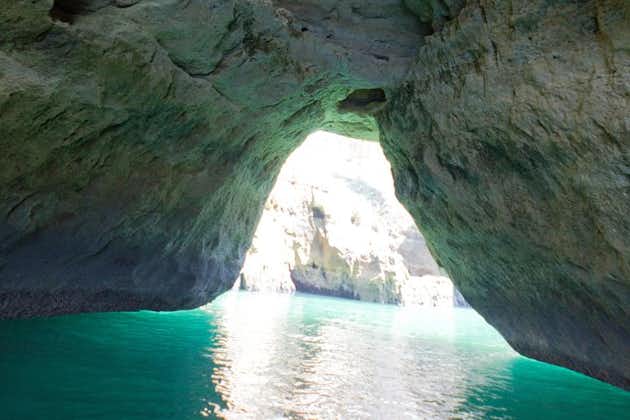 Fantastisk privata grottor med högkvalificerad skeppare