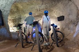 Appian Way sykkeltur Underground Adventure med katakomber