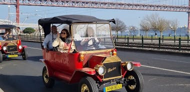 2 Hours Private Historical Lisbon Tour by Classic Tuk