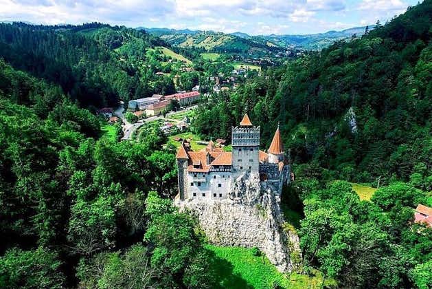 Bran Castle of Dracula: trasferimento privato di andata e ritorno dalla città di Brasov