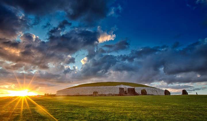 Newgrange and Hill of Tara Private Guided Tour from Dublin
