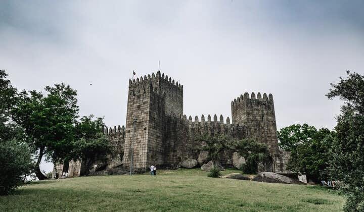 Visite privée à pied de la vieille ville de Guimarães
