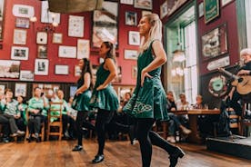 A apresentação de dança irlandesa festa em Dublin