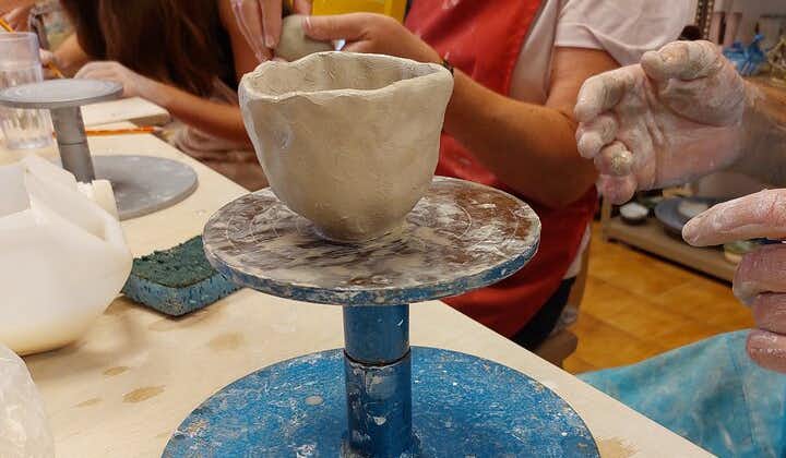 Family Ceramics Workshops In Artemida 