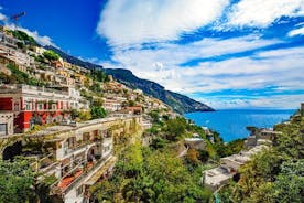 Transferência privada de Bari para Amalfi com 2 horas para passear