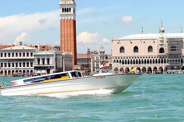 Trasferimento privato di partenza da Venezia all'aeroporto Marco Polo