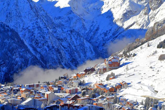 Photo of Les Deux Alpes surrounded by mountains, France.