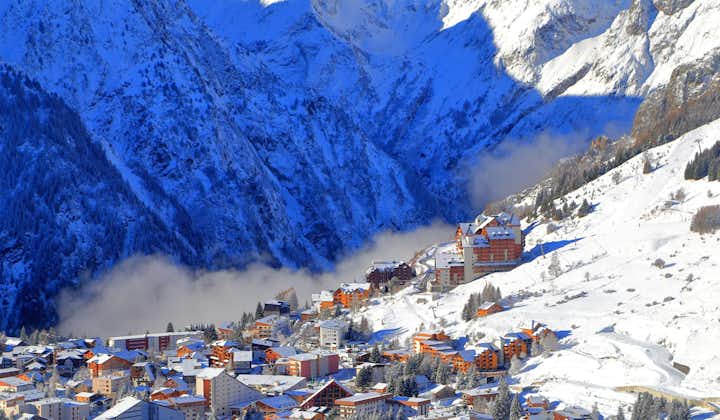 Photo of Les Deux Alpes surrounded by mountains, France.