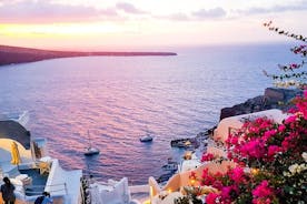 Santorini: Sunset Guide Tour with Hotel Pick-up