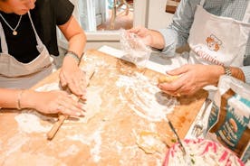 Privat Pasta & Tiramisu-klass på ett Cesarinas hem med provsmakning i Vicenza