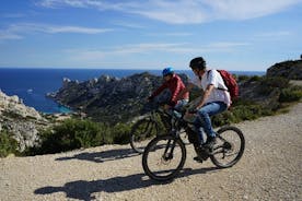 Visite en vélo électrique de la calanque de Sormiou dans le Parc National au départ de Marseille