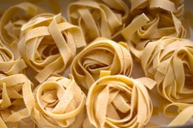 Fettuccine ja Maltagliati valmistus Trasteveressa - Pasta Class