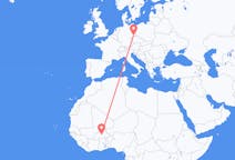 Flyrejser fra Ouagadougou til Dresden